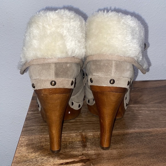 NWOT Guess Bountiful Suede Faux Fur Heels 9 - Picture 3 of 6